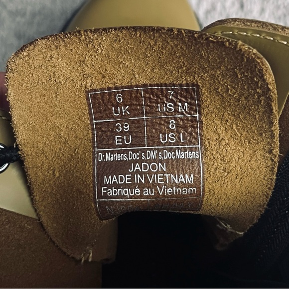 DR. MARTENS JADON PLATFORM BOOTS IN ANTIQUE OLIVE - Picture 6 of 7